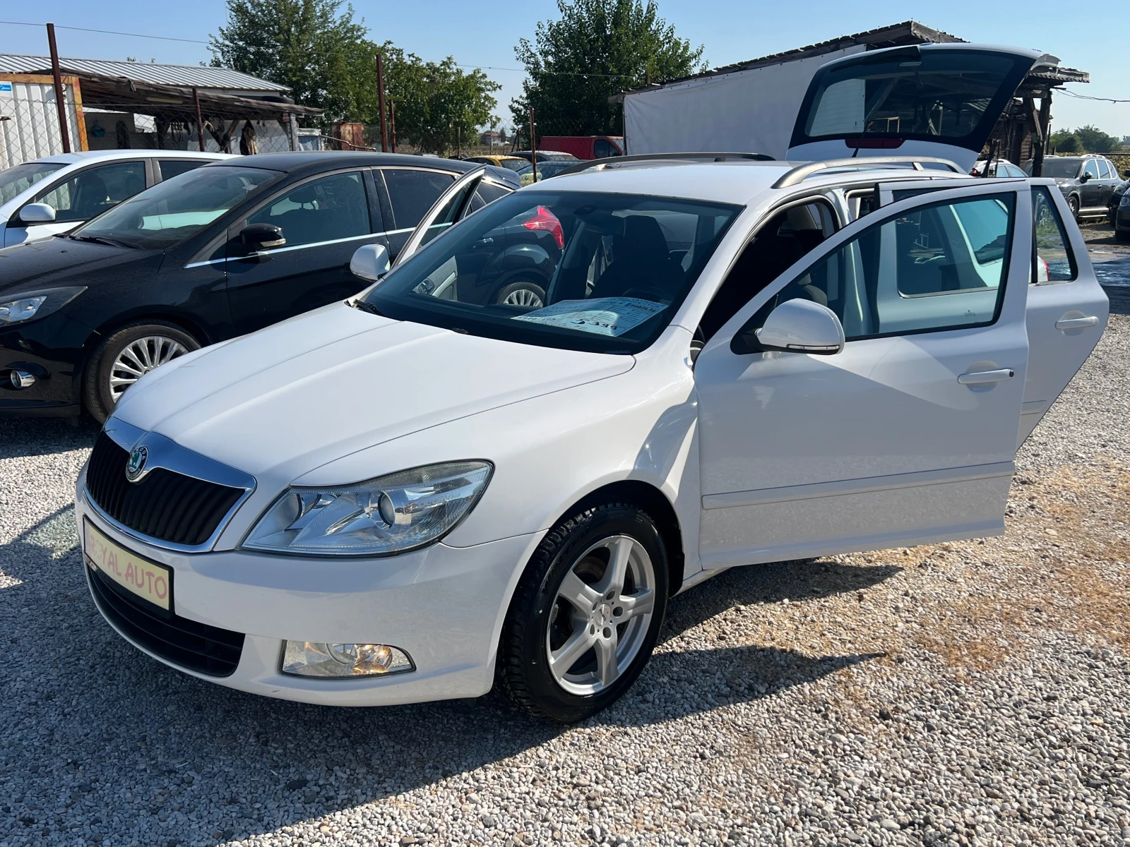 Skoda Octavia ЛИЗИНГ-ДИЗЕЛ-КЛИМА, снимка 16 - Автомобили и джипове - 55736778