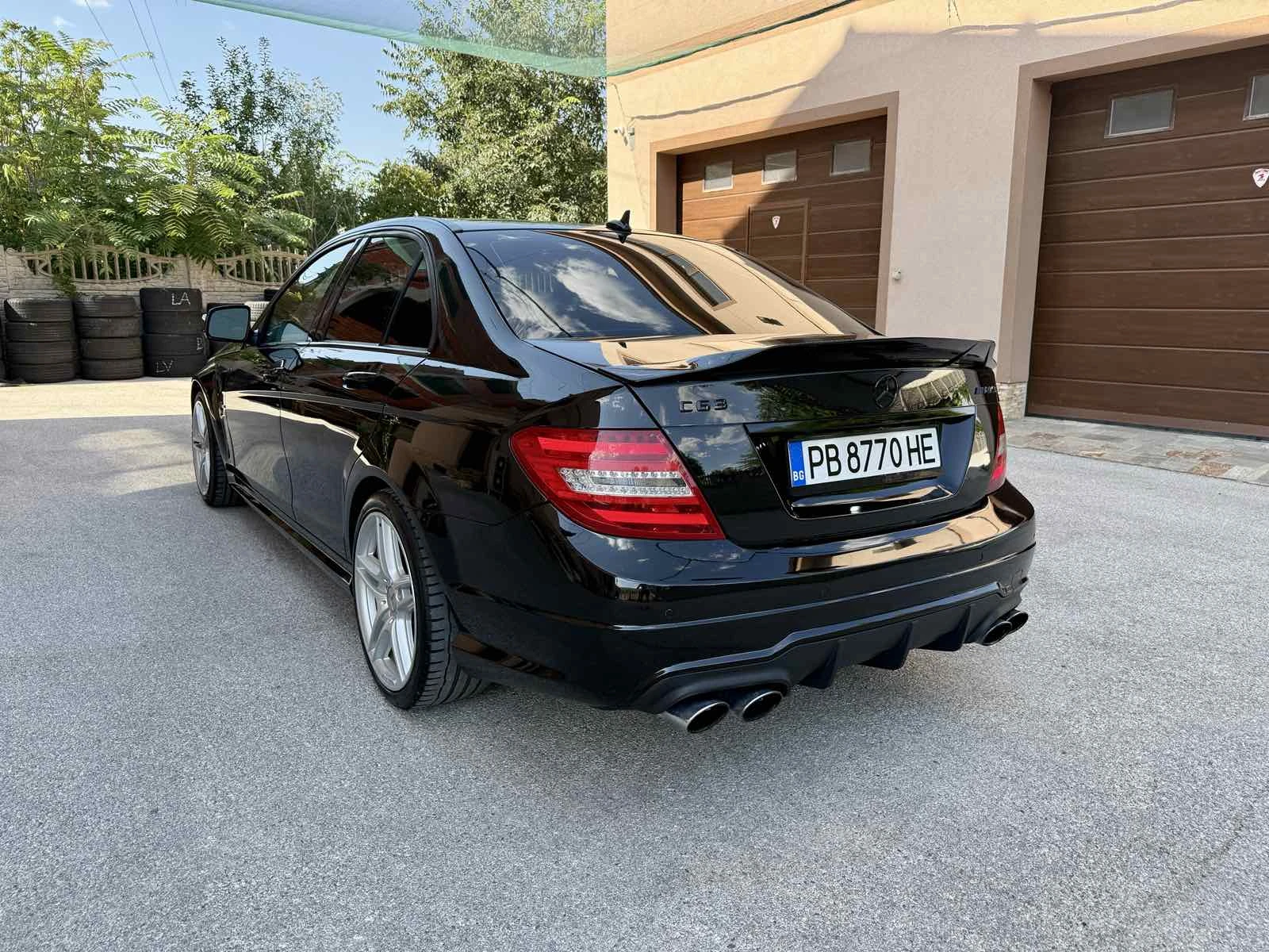 Mercedes-Benz C 63 AMG, снимка 9 - Автомобили и джипове - 55879600