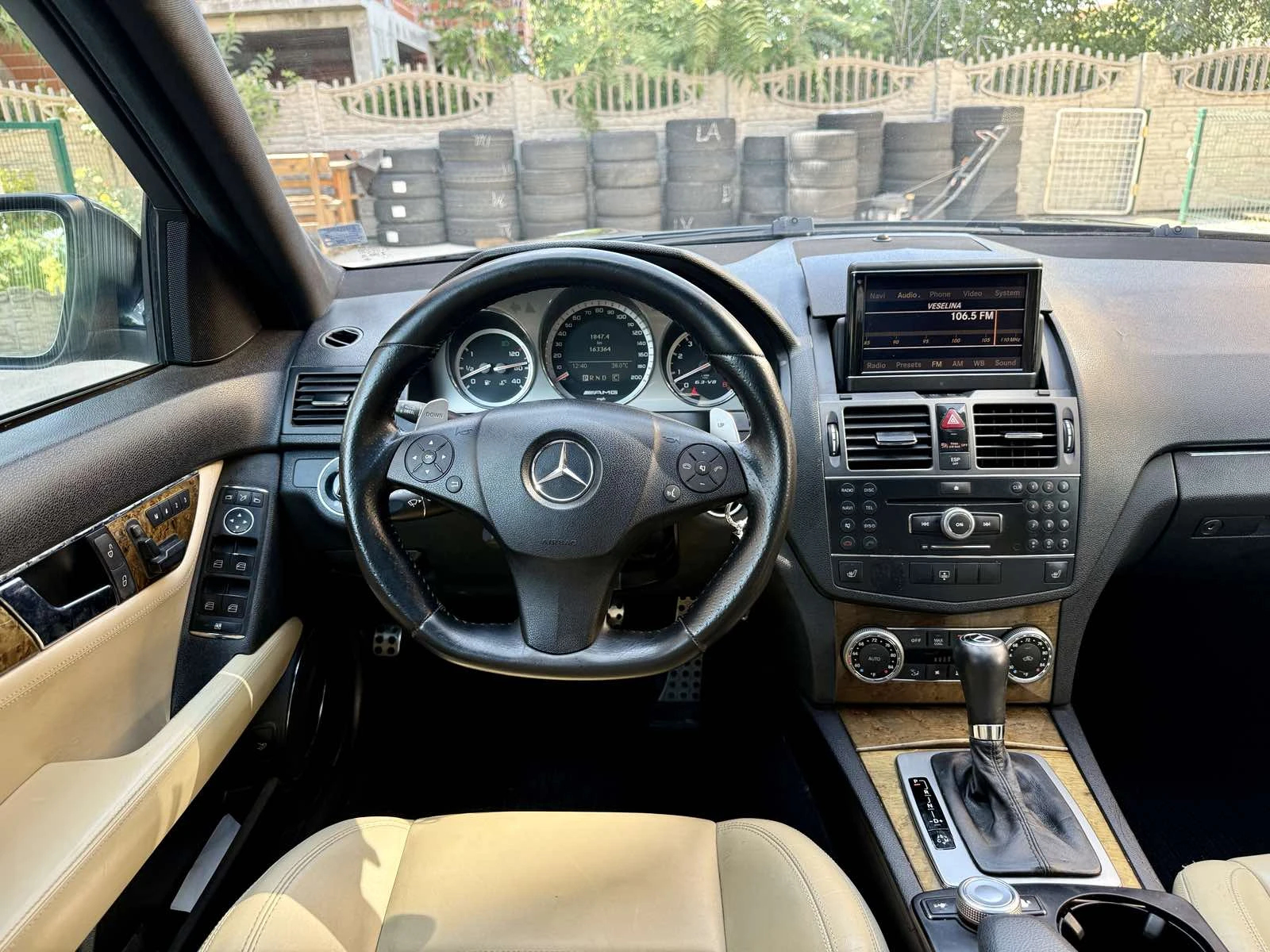 Mercedes-Benz C 63 AMG, снимка 10 - Автомобили и джипове - 55879600