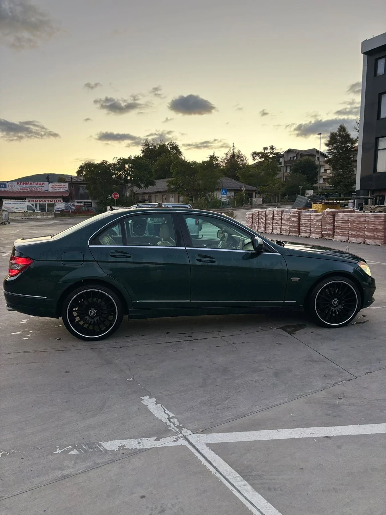 Mercedes-Benz C 320, снимка 7 - Автомобили и джипове - 56023987