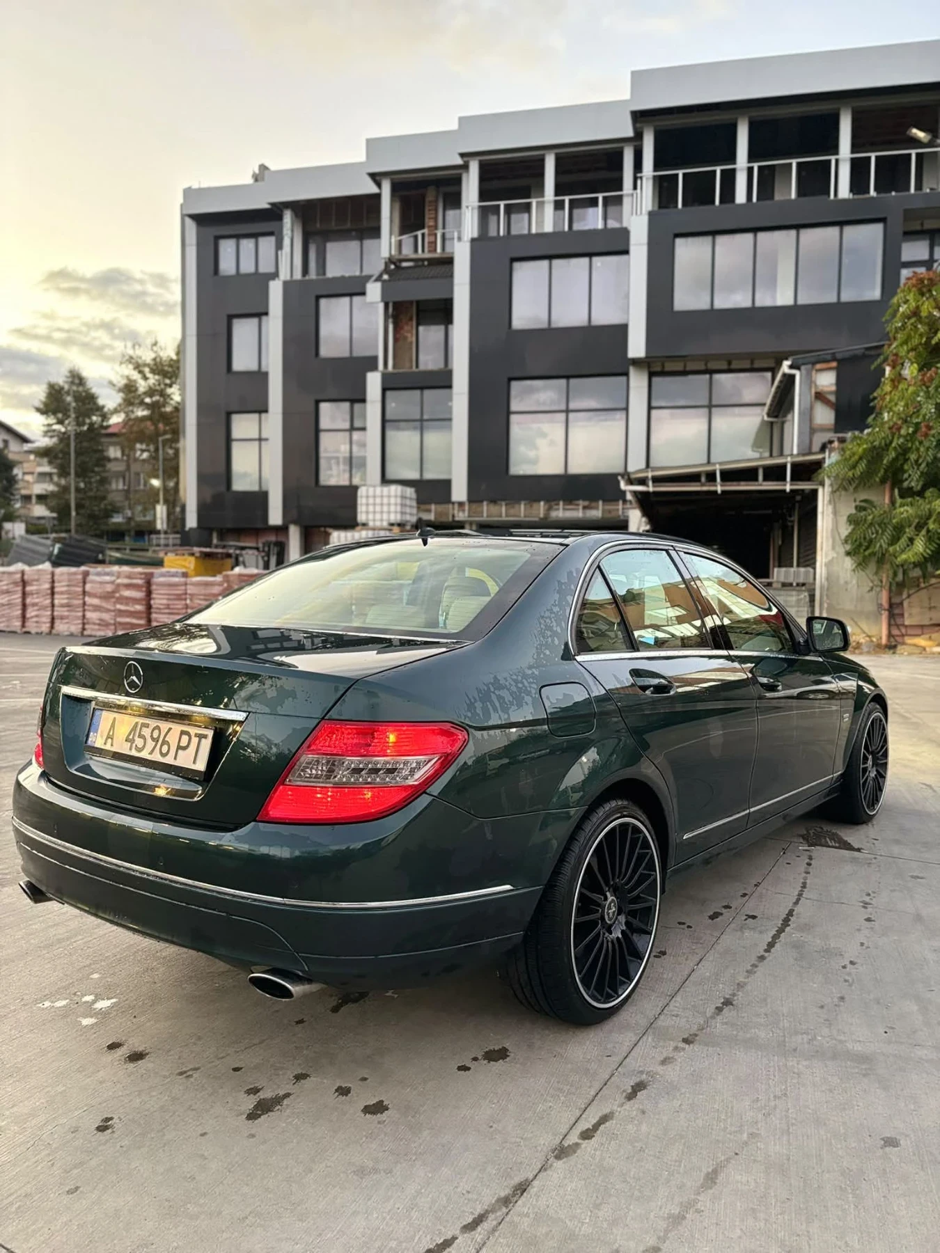Mercedes-Benz C 320, снимка 6 - Автомобили и джипове - 56023987