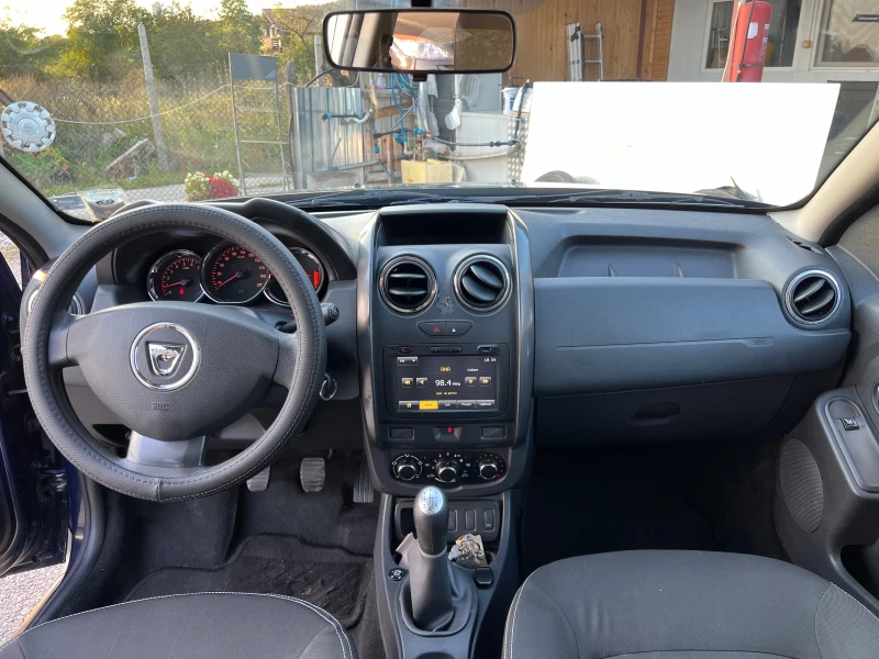 Dacia Duster 1.6I-LPG, снимка 14 - Автомобили и джипове - 47322944