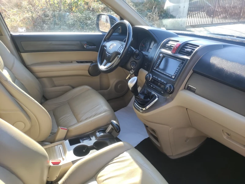 Honda Cr-v 2.2d всички екстри като нов, снимка 13 - Автомобили и джипове - 47961762