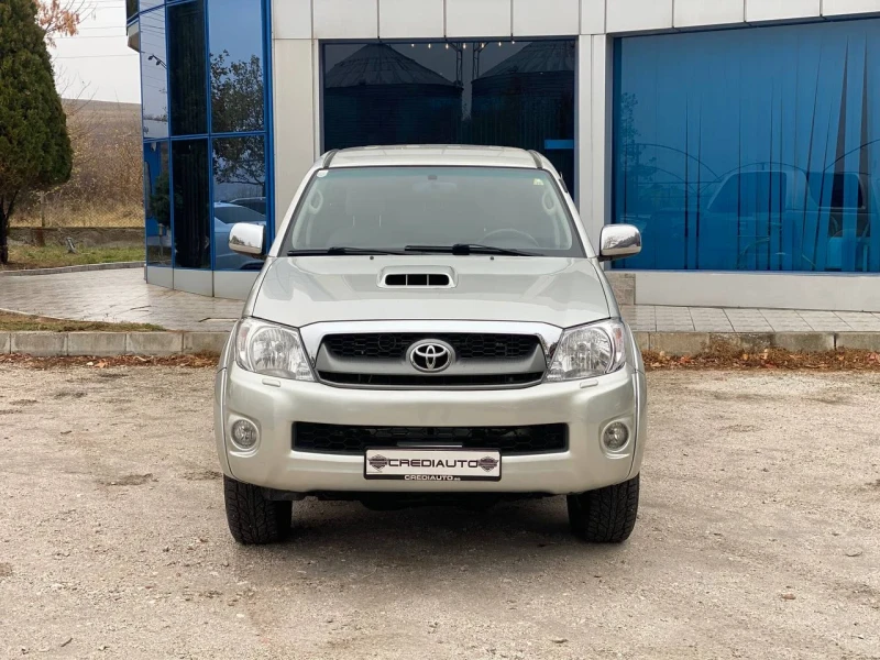 Toyota Hilux 2.5D 4WD HARDTOP, снимка 2 - Автомобили и джипове - 48017279