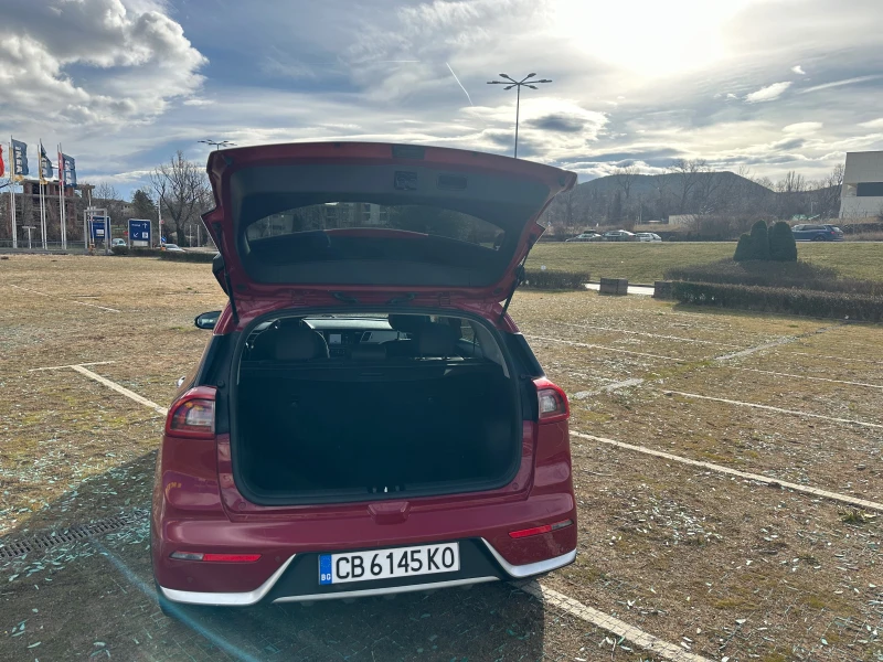 Kia Niro, снимка 8 - Автомобили и джипове - 52975976