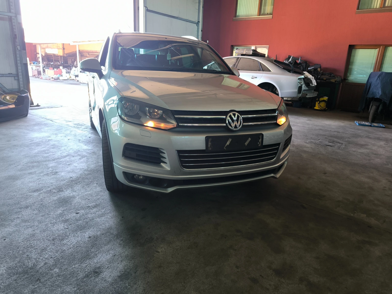 VW Touareg 3.0tdi - изображение 2