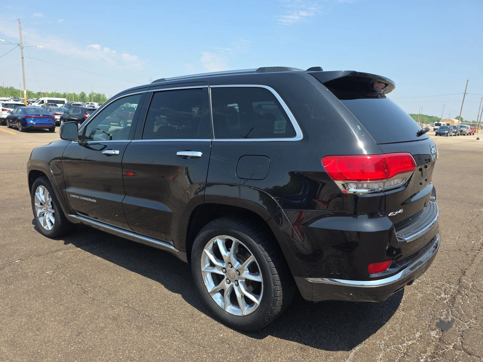 Jeep Grand cherokee SUMMIT* Обдух* Премиум музика* Дистроник* Keyless - изображение 4
