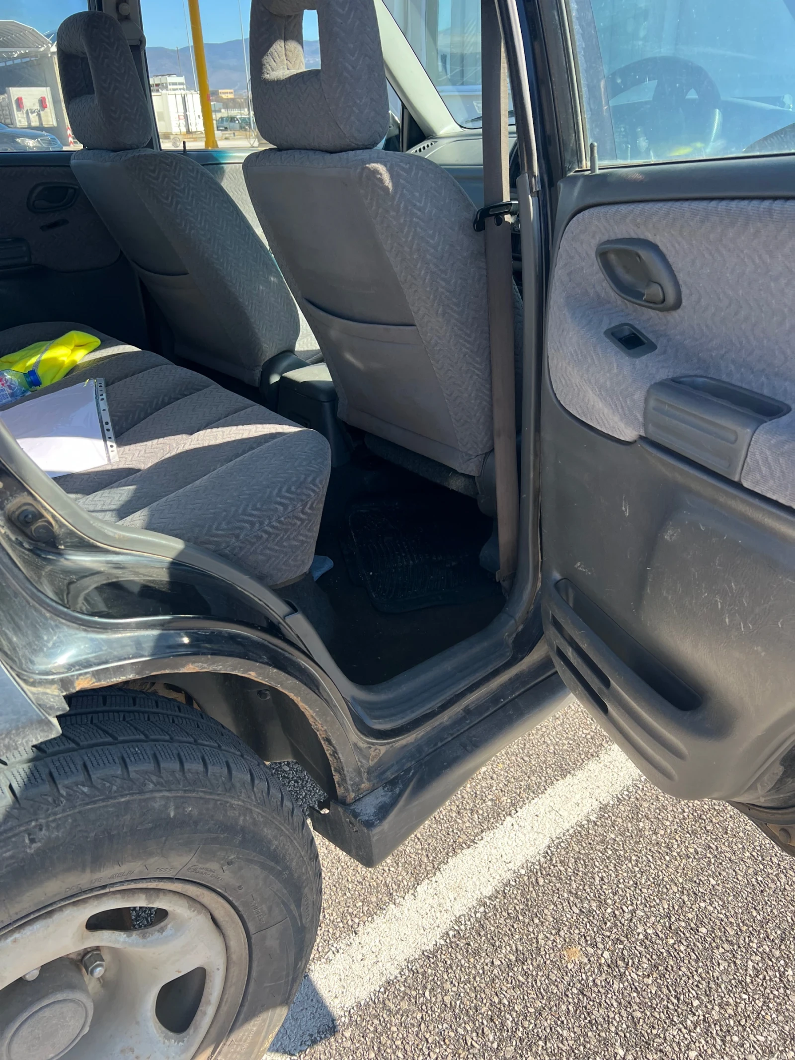 Suzuki Grand vitara 2.0 бензин газ - изображение 6