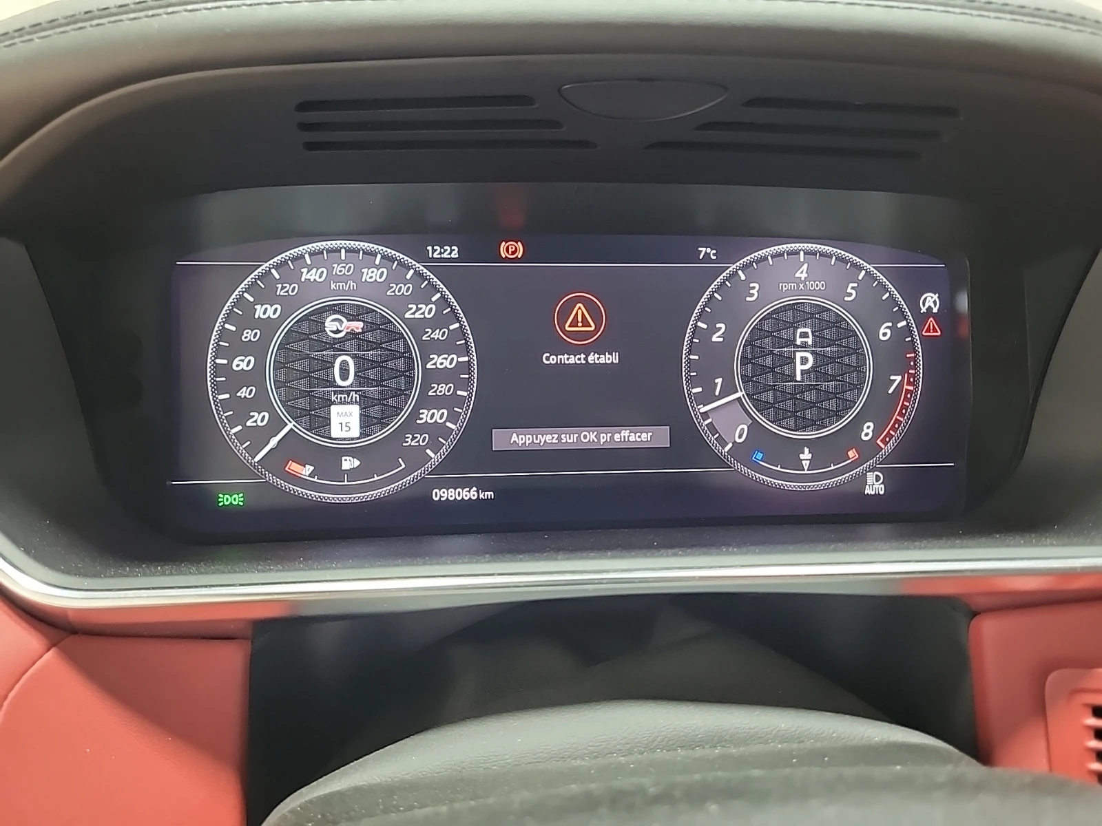 Land Rover Range Rover Sport * SVR* CARFAX *    | Mobile.bg   10