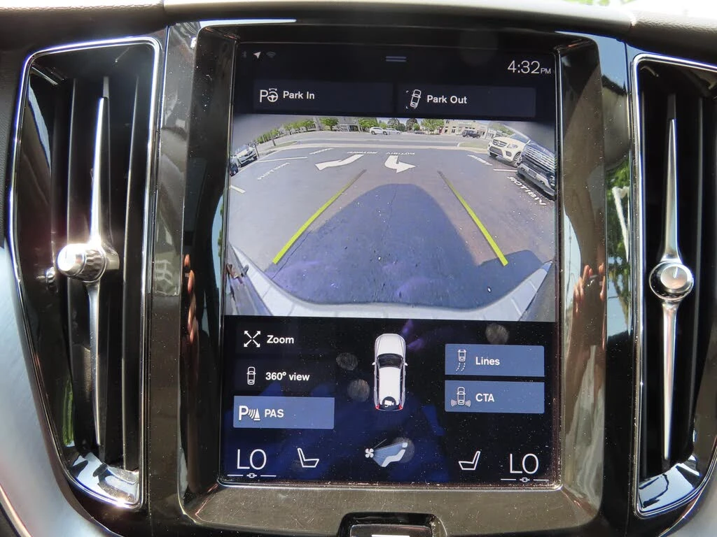 Volvo XC60 T5 MOMENTUM AWD| ПАНО|  - изображение 10