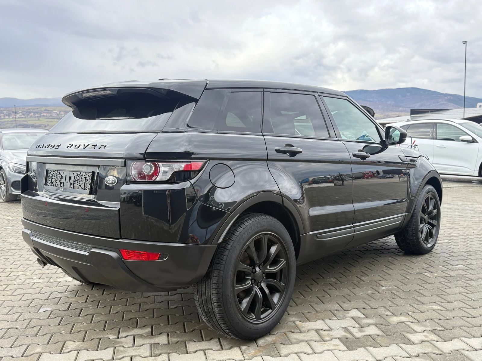 Land Rover Range Rover Evoque 2.2DT4 Собствен лизинг !!! - изображение 5