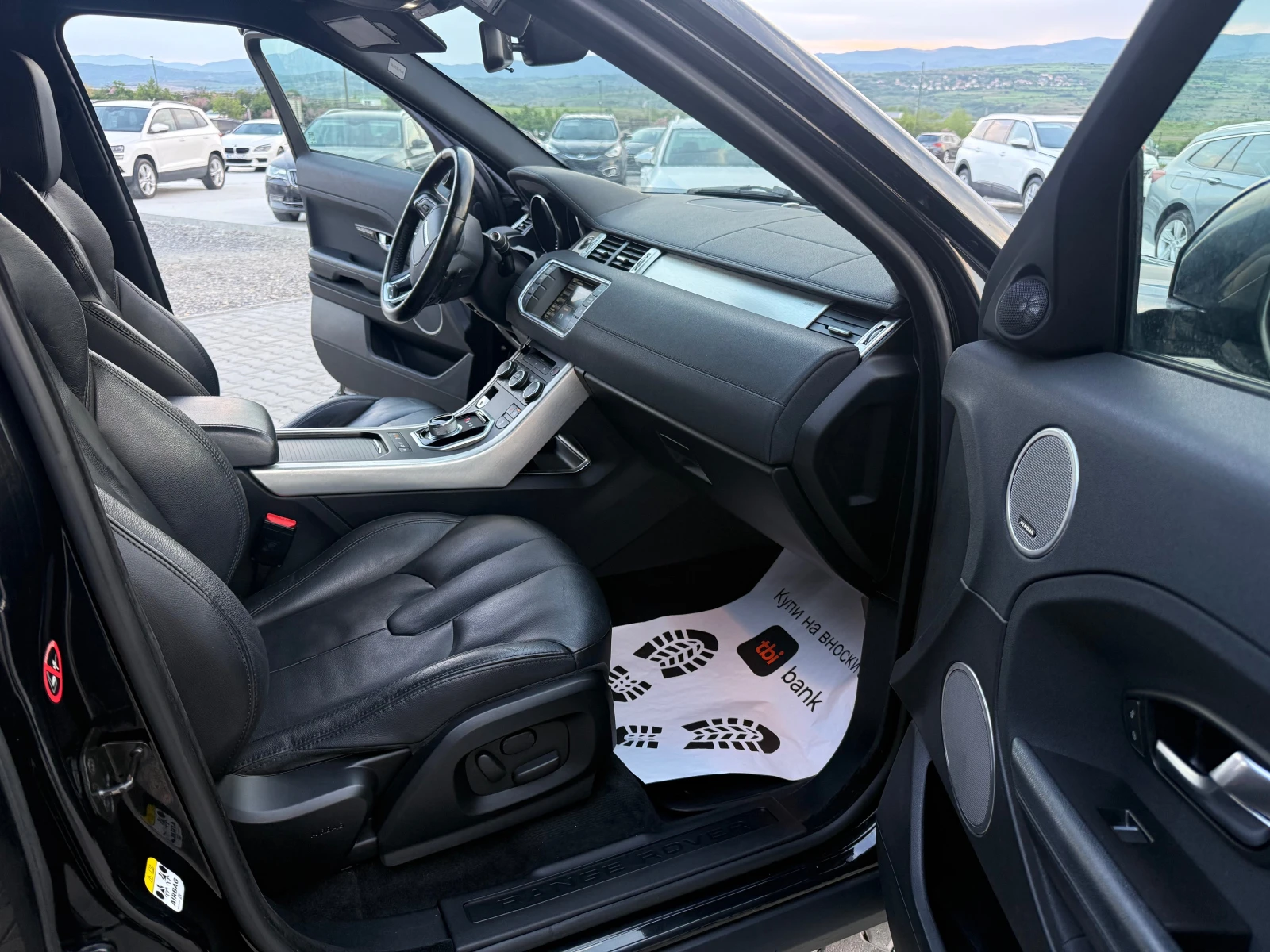 Land Rover Range Rover Evoque 2.2DT4 Собствен лизинг !!!, снимка 10 - Автомобили и джипове - 53391965