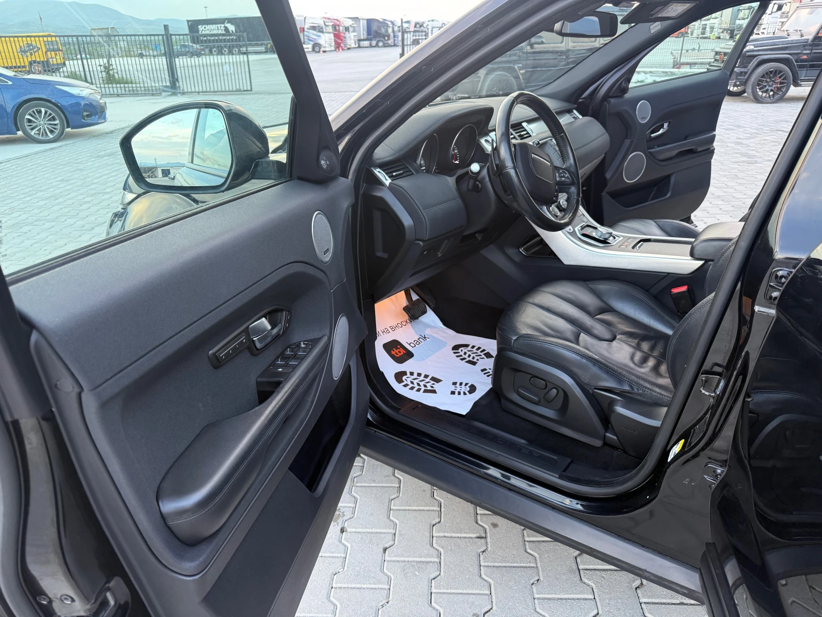 Land Rover Range Rover Evoque 2.2DT4 Собствен лизинг !!!, снимка 12 - Автомобили и джипове - 53391965