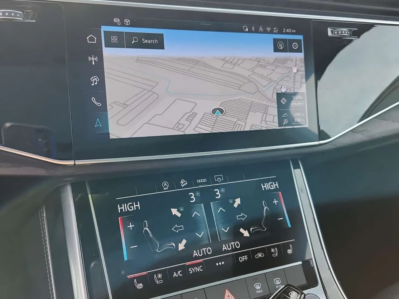 Audi Q7 * PROGRESSIV * CARFAX * ДИСТРОНИК * ОБУДХВАНЕ * PA - изображение 10