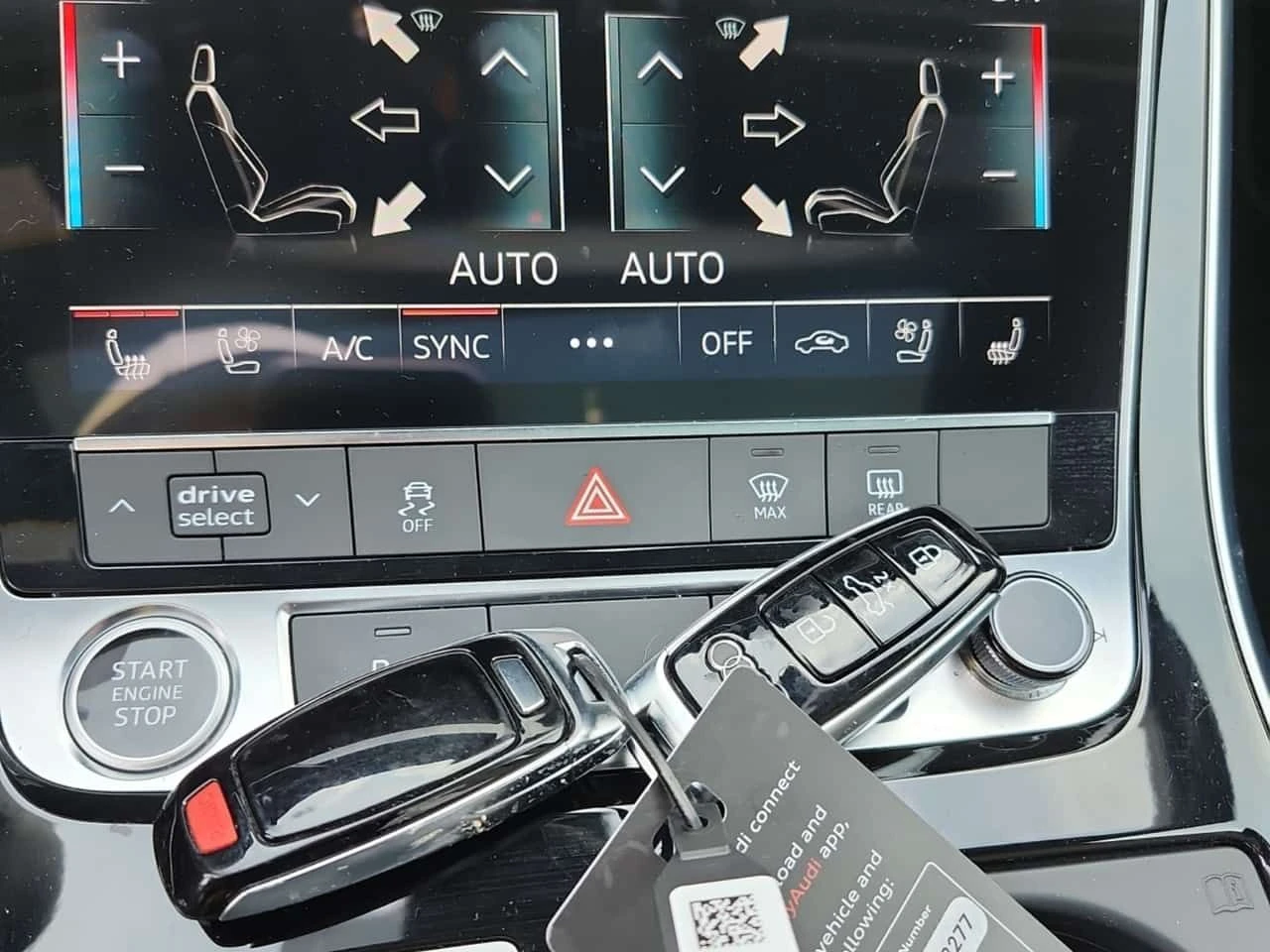 Audi Q7 * PROGRESSIV * CARFAX * ДИСТРОНИК * ОБУДХВАНЕ * PA - изображение 8