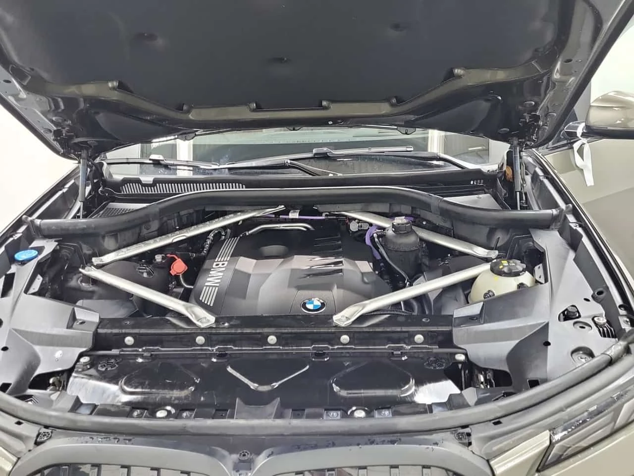 BMW X7 XDRIVE40I| HUD| 360| PANO| AMBIENT| 2 КЛЮЧА, снимка 15 - Автомобили и джипове - 54064899