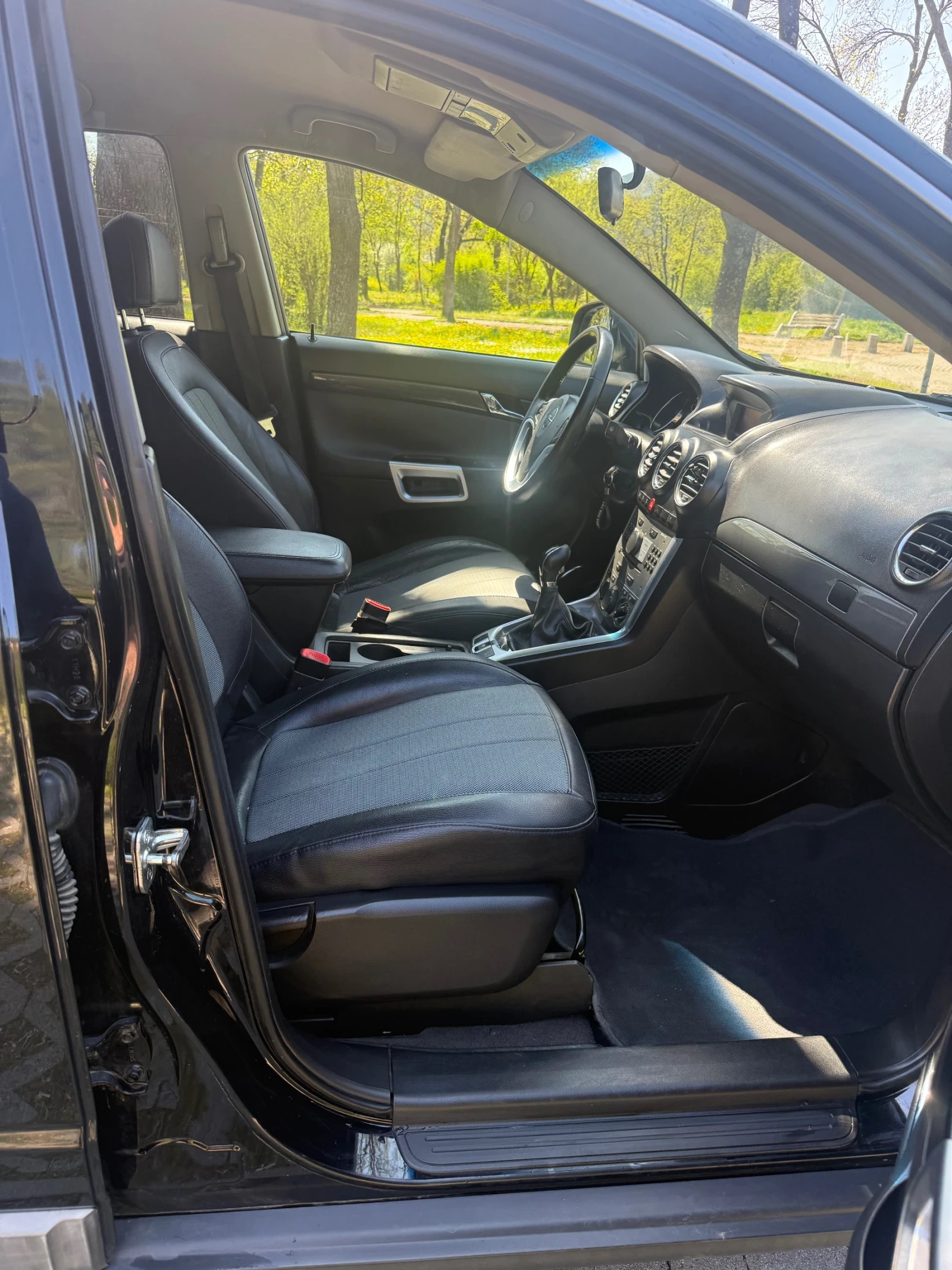 Opel Antara 2.2 COSMO, снимка 6 - Автомобили и джипове - 54310276