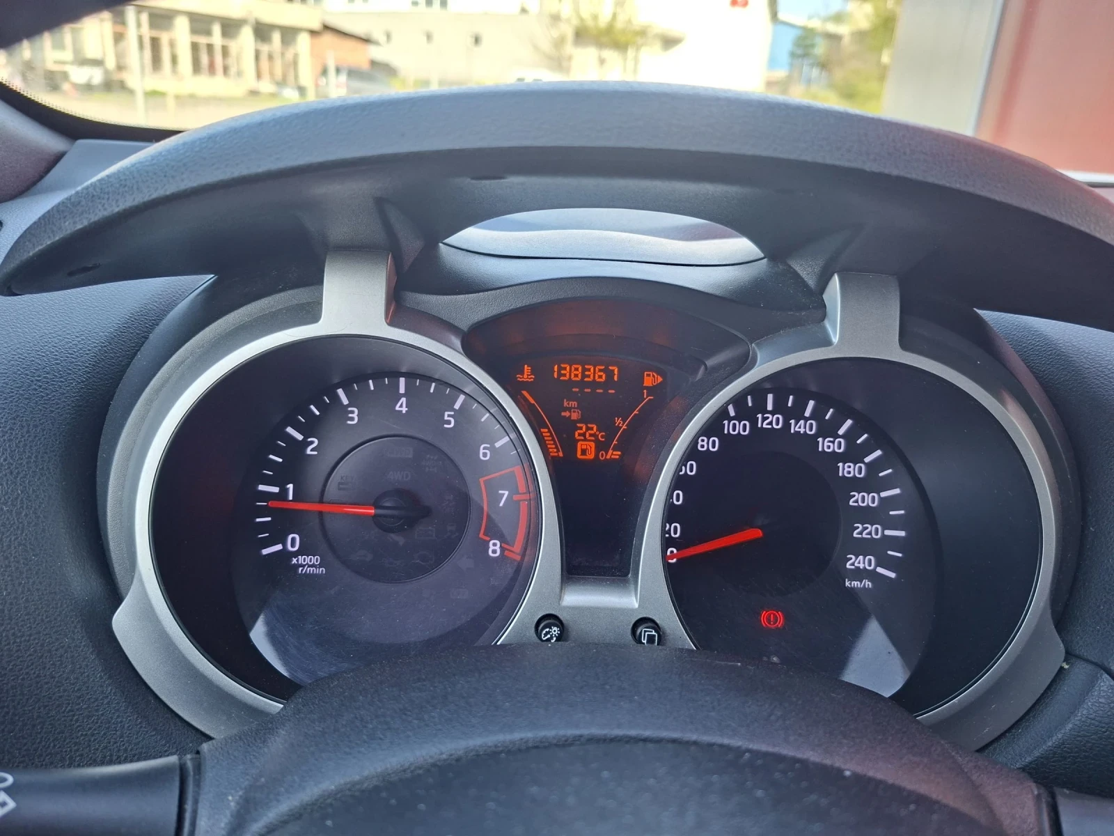 Nissan Juke 1.6 бензин 16V, снимка 9 - Автомобили и джипове - 54589438