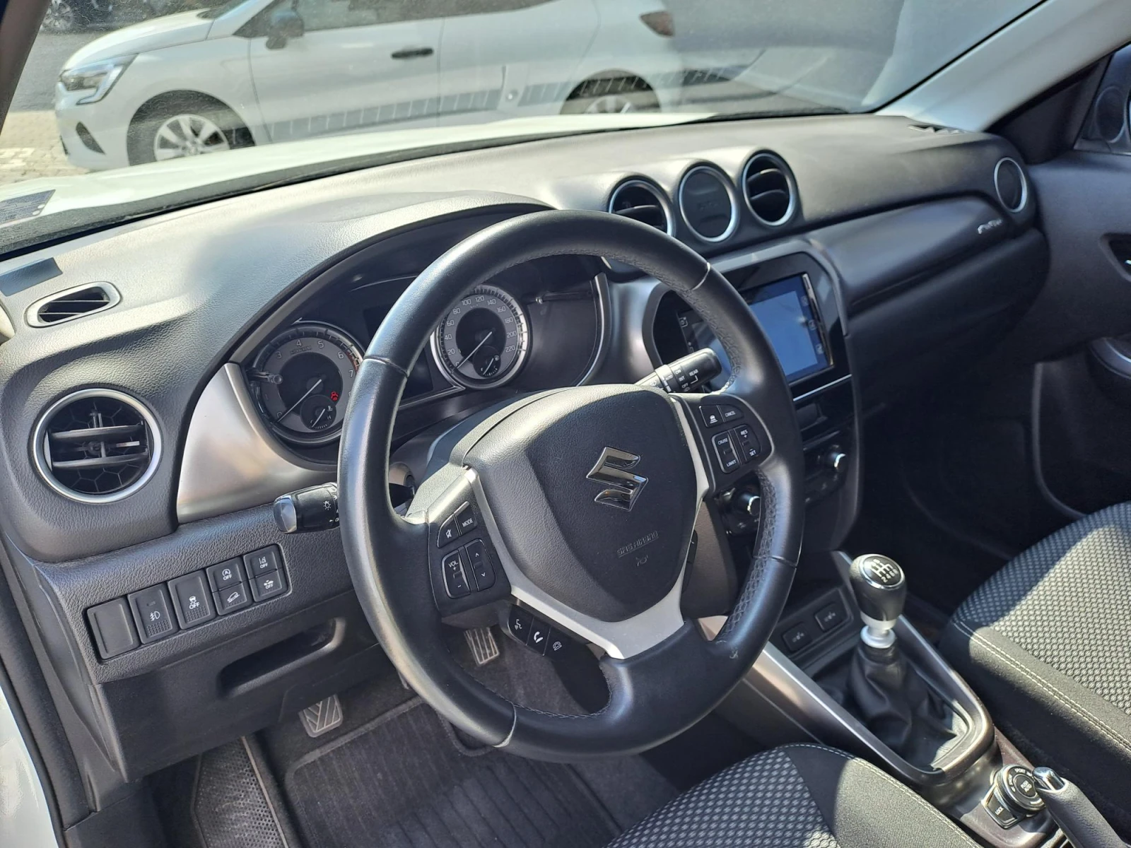 Suzuki Vitara 1.4 GL+ Booster jet Mild Hybrid 4X4, снимка 10 - Автомобили и джипове - 55574739