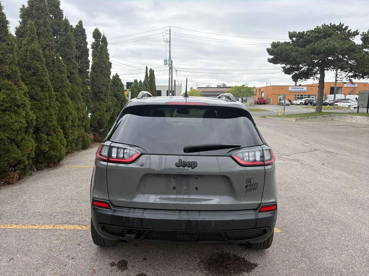 Jeep Cherokee  X Nardo Grey / Distronic / Carfax / Автокредит , снимка 4 - Автомобили и джипове - 56262459