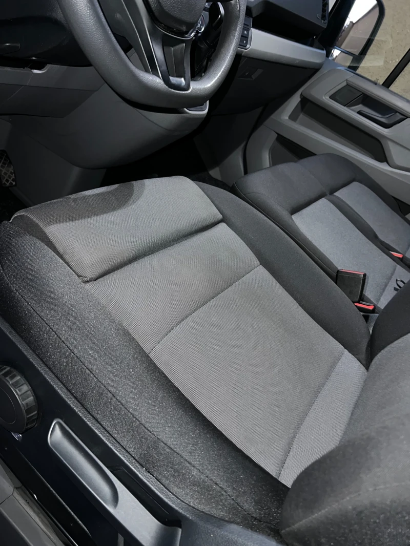 VW Crafter 2.0BiTDI 177 автомат, снимка 11 - Бусове и автобуси - 52144298