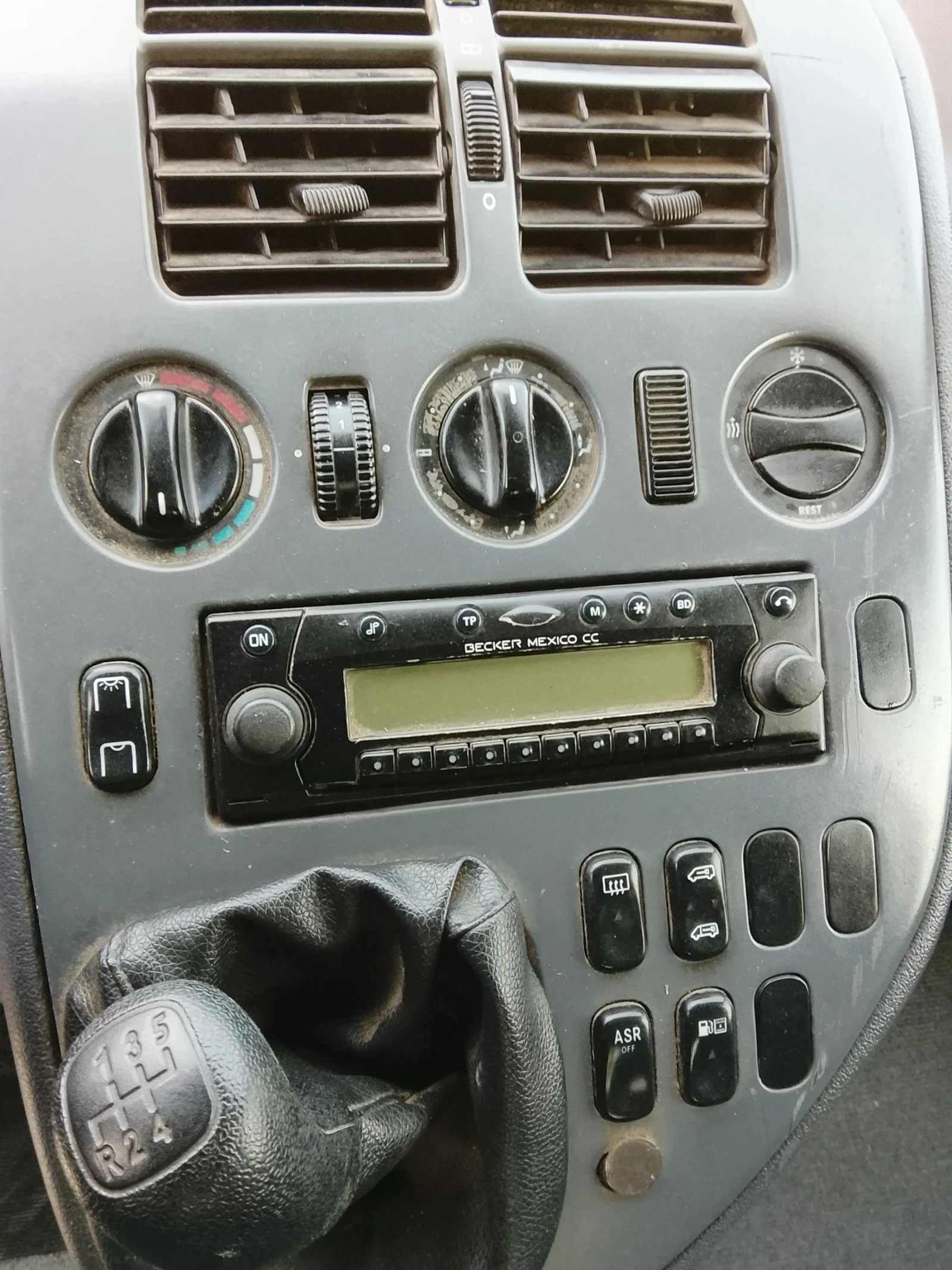 Mercedes-Benz Vito 112cdi, снимка 11 - Бусове и автобуси - 53710880