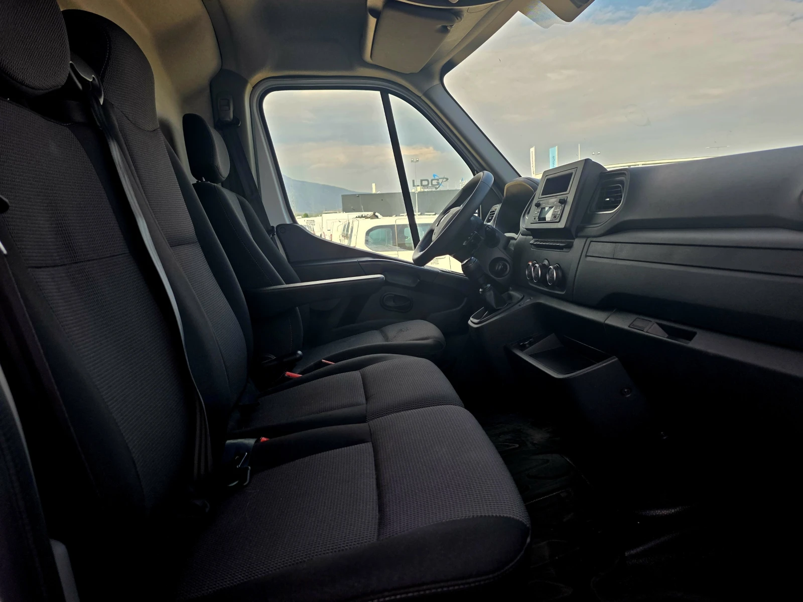 Renault Master L3H2, снимка 10 - Бусове и автобуси - 56138014