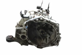 СКОРОСТНА КУТИЯ ЗА ТОЙОТА ЪРБАН КРУИЗЕР 1.3i, 2013 г. 6 СК. , снимка 1