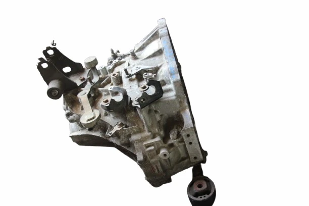       1.3i, 2013 . 6 .  | Mobile.bg   5