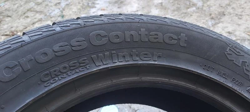 Гуми Зимни 235/55R18, снимка 5 - Гуми и джанти - 31948827