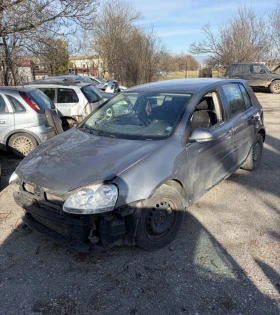 VW Golf 2.0 FSI 6 скорости ТОП ЦЕНИ, снимка 1