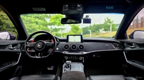 Kia Stinger 3.3 Turbo 2WD GT* КОЖА* ОБДУХВ* НАВИ, снимка 9