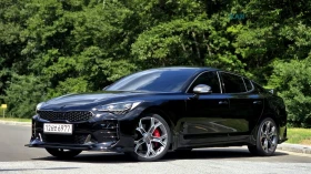 Kia Stinger 3.3 Turbo 2WD GT* КОЖА* ОБДУХВ* НАВИ, снимка 3