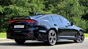 Kia Stinger 3.3 Turbo 2WD GT* КОЖА* ОБДУХВ* НАВИ, снимка 7