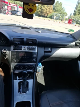Mercedes-Benz C 220, снимка 9