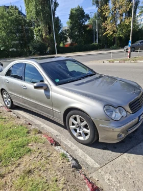 Mercedes-Benz C 220, снимка 12