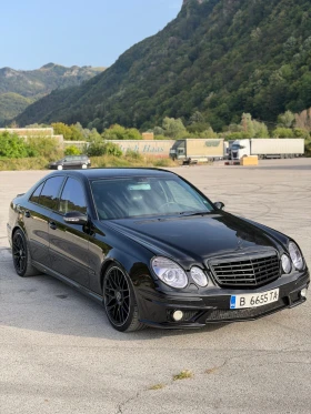 Mercedes-Benz E 500, снимка 1