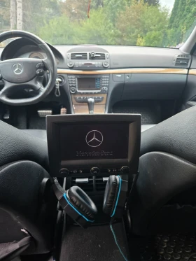 Mercedes-Benz E 320, снимка 11