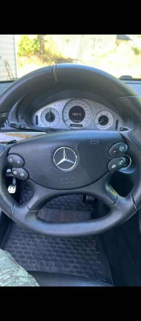 Mercedes-Benz E 320, снимка 7