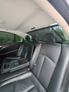 Mercedes-Benz E 320, снимка 10
