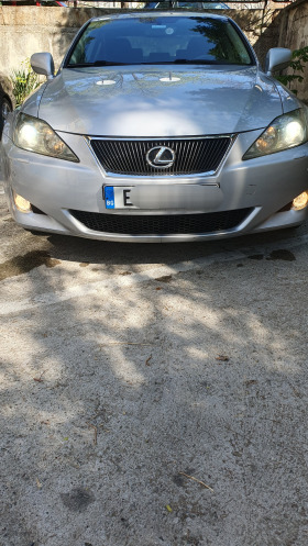 Lexus IS 220D, снимка 3 - Автомобили и джипове - 45852068
