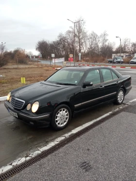 Mercedes-Benz E 200 Kompressor , снимка 2