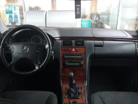 Mercedes-Benz E 200 Kompressor , снимка 9