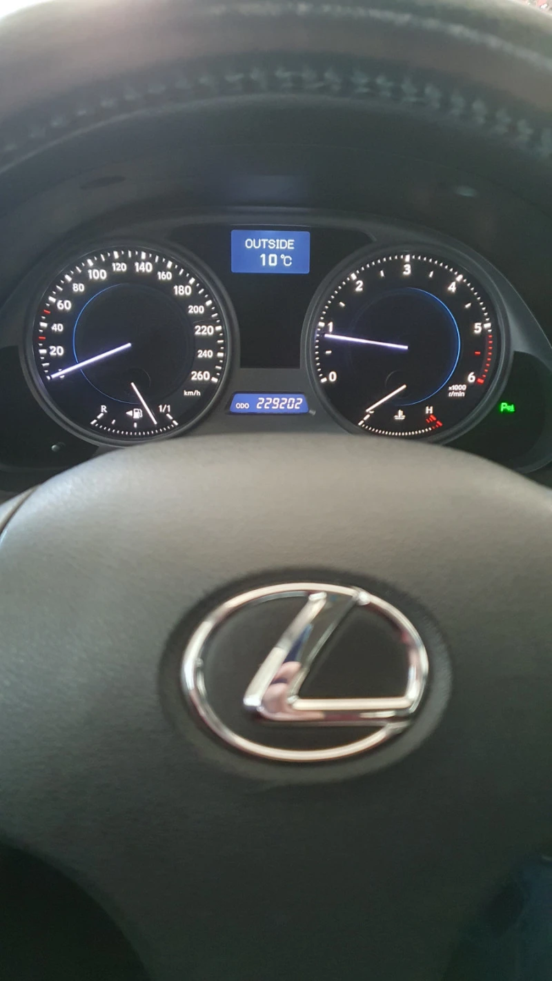 Lexus IS 220d 220D, снимка 13 - Автомобили и джипове - 46531069