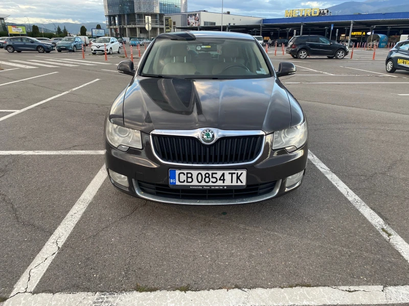 Skoda Superb, снимка 4 - Автомобили и джипове - 47464744