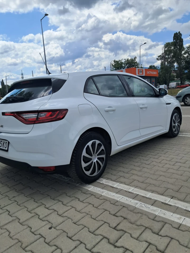 Renault Megane 1.5 , снимка 6 - Автомобили и джипове - 49969241