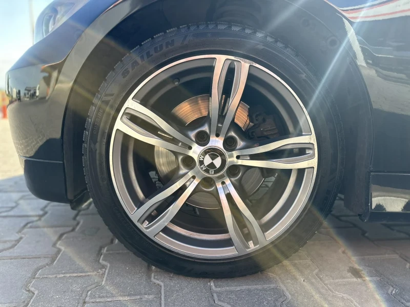 BMW 330 Xdrive, снимка 15 - Автомобили и джипове - 52580801