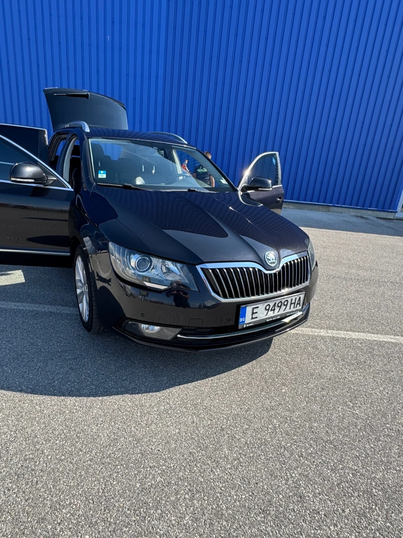Skoda Superb, снимка 3 - Автомобили и джипове - 52369800
