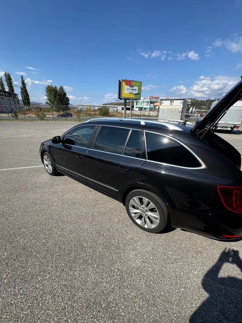 Skoda Superb, снимка 12 - Автомобили и джипове - 52369800