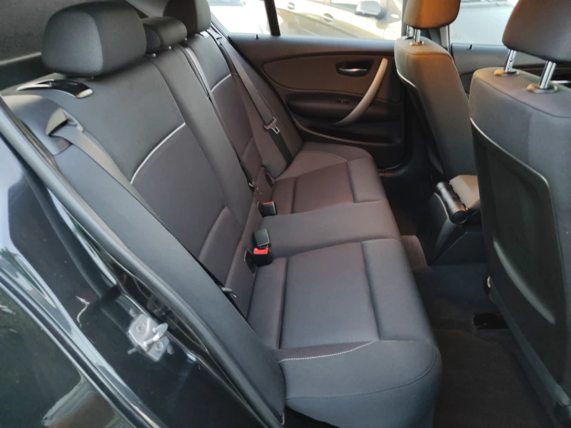 BMW 118 2.0D, снимка 12 - Автомобили и джипове - 51952058